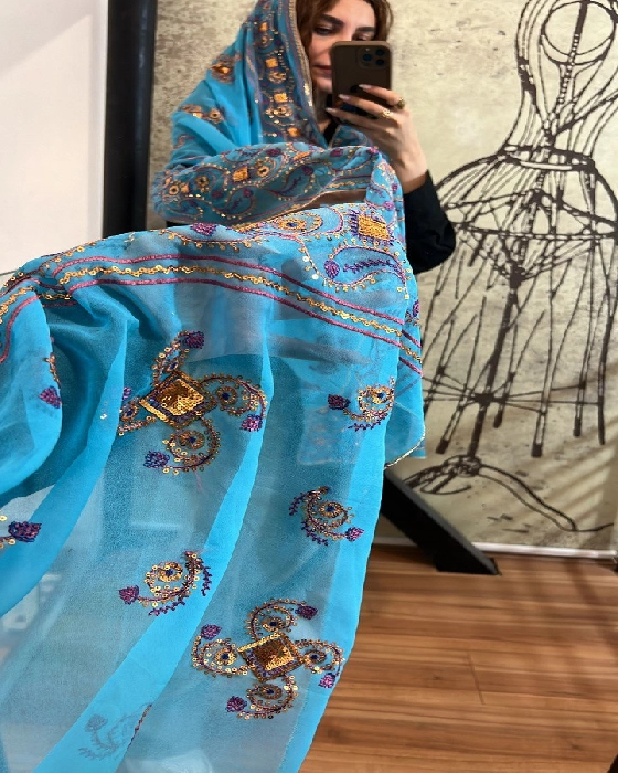 شال هندی نیلی