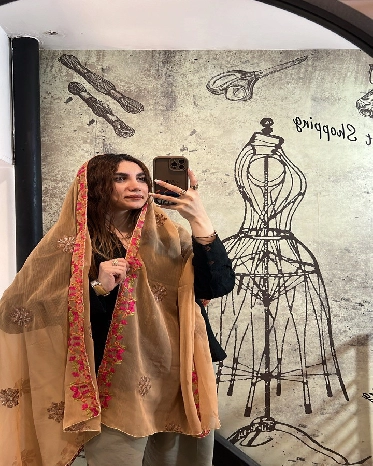 شال هندی گل ریز